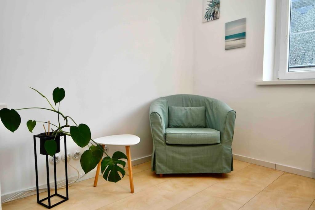 Cozy 2br In Heart Of Old Town Pressburg