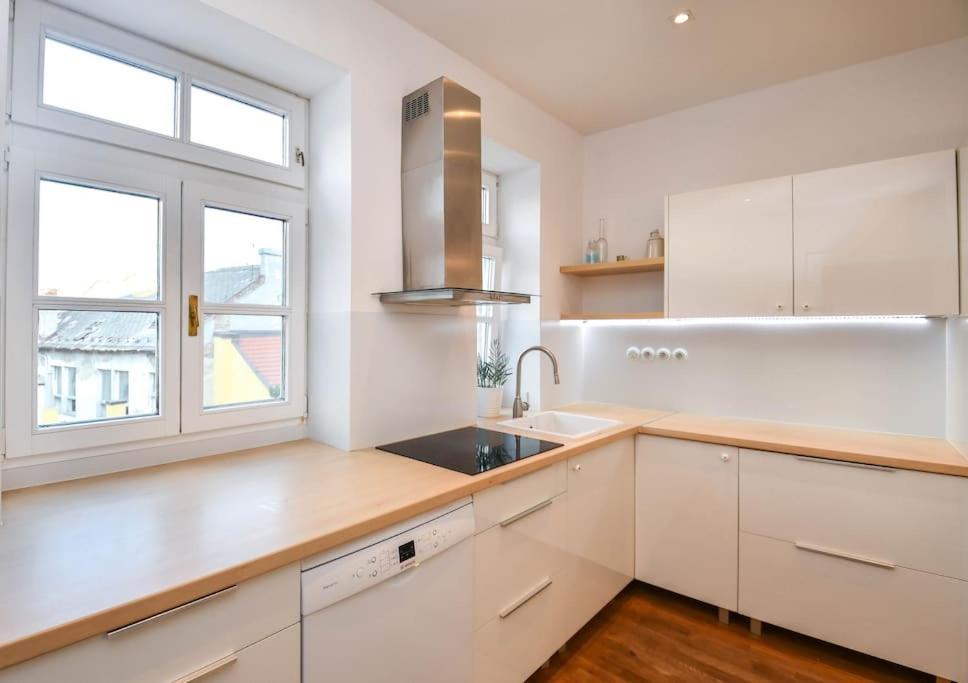 Cozy 2br In Heart Of Old Town Apartmán *