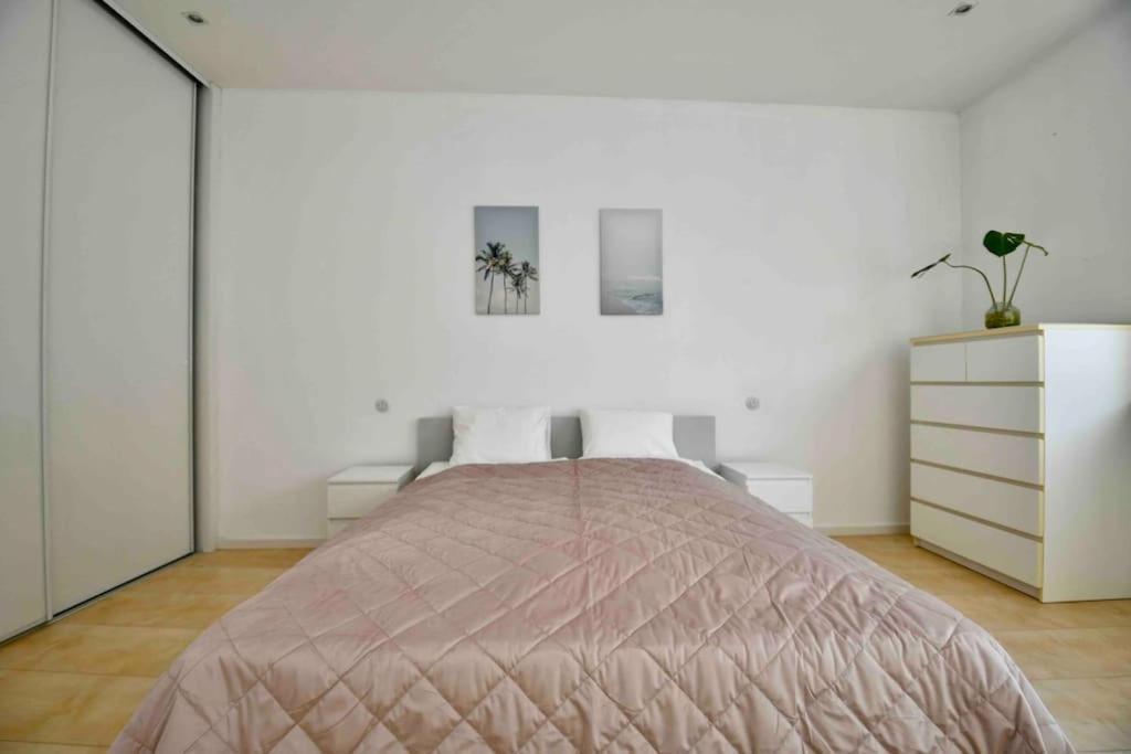 Cozy 2br In Heart Of Old Town Apartmán Bratislava